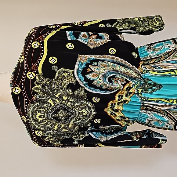 Relaxx Dress Green and Black Paisley print, 3/4 Sleeve. Size 2X  (14-16) - Picture 7 of 8
